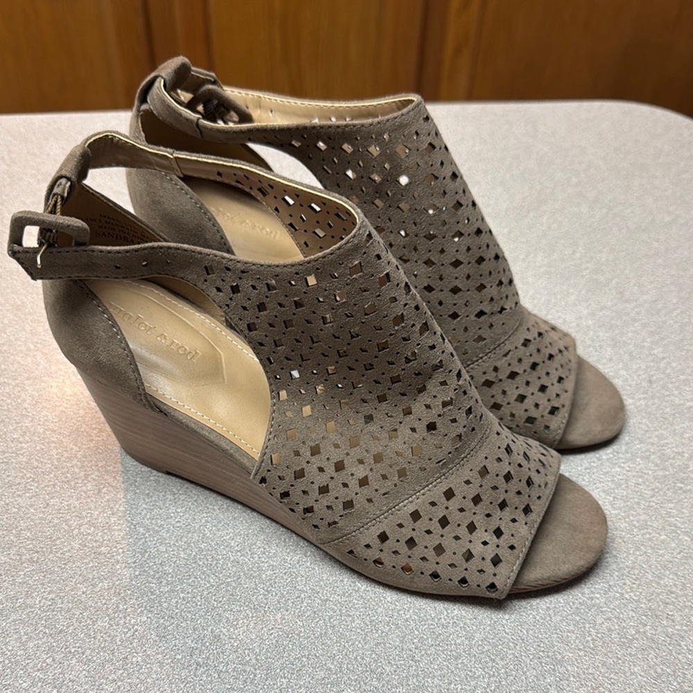 Tan Peep-Toe Wedges with Perforated Slingback